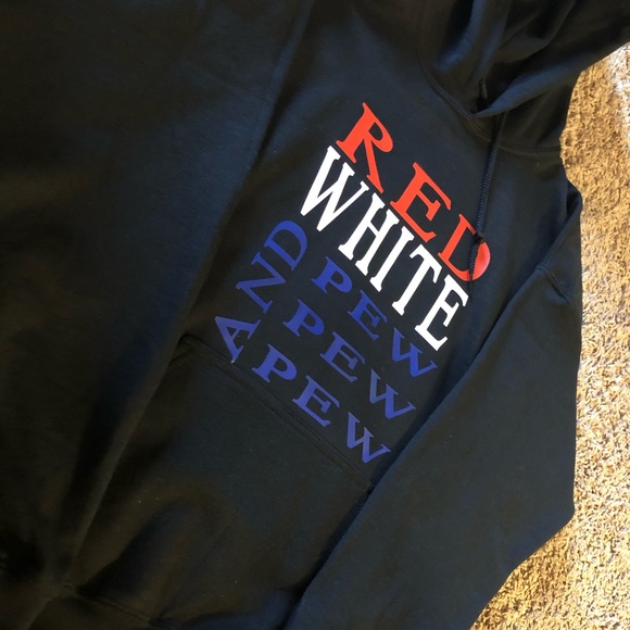 Gildan Other - Red White & Pew